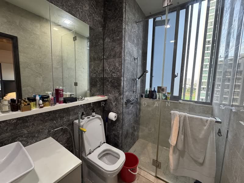 The Hillier, 2 Hillview Rise, 1 Bedroom, 506 sqft, Condominium For Rent, by Cheryl Dan, 500075627 - Bathroom - PropertyGuru.com.sg