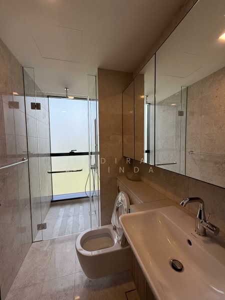 Pullman Residences, 18 Dunearn Road, 3 Bedrooms, 1,163 sqft, Condominium For Sale, by Indira Malinda, 500075633 - Bathroom - PropertyGuru.com.sg
