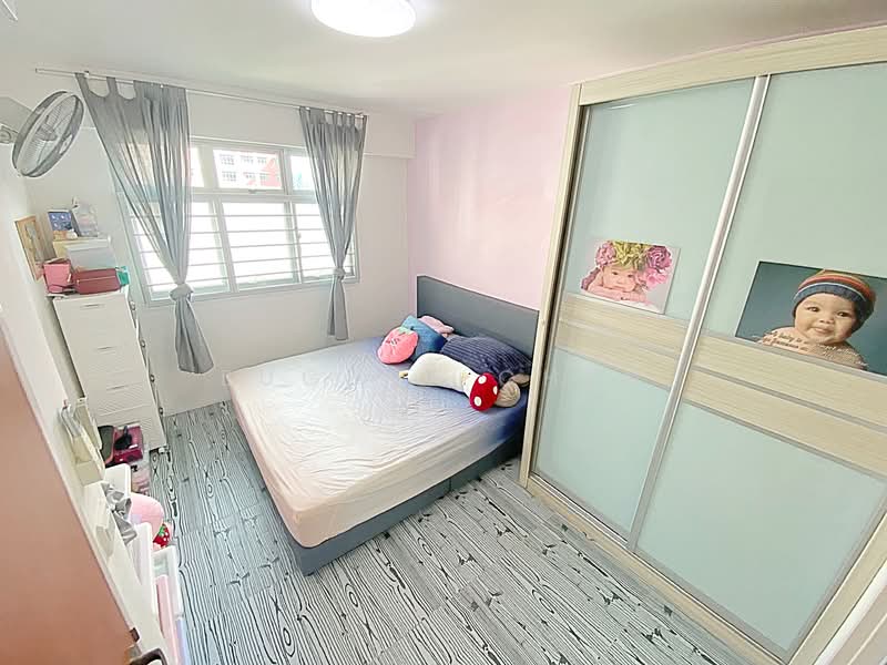 104A Canberra Street HDB Flat For Sale at S$ 560,000 | PropertyGuru Singapore - Bedroom