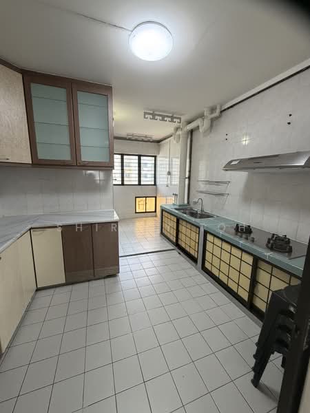909 Hougang Street 91 HDB Flat For Sale at S$ 618,888 | PropertyGuru Singapore - Kitchen
