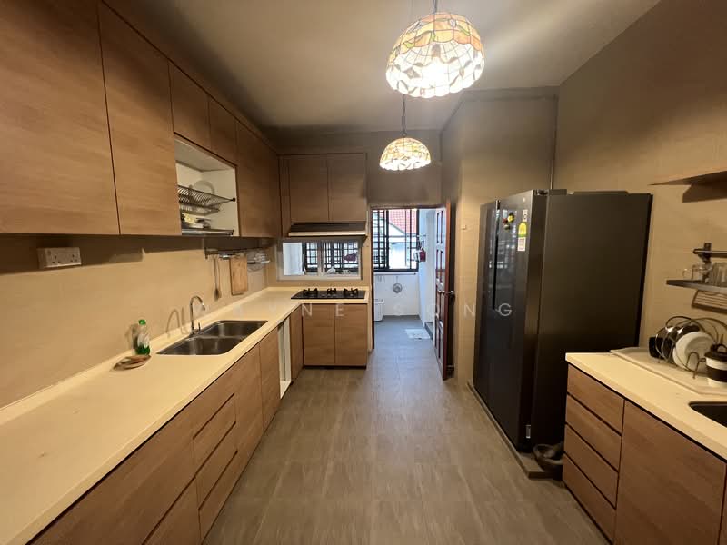 Tembeling Centre Apartment For Sale at S$ 3,299,999 | PropertyGuru Singapore - Kitchen