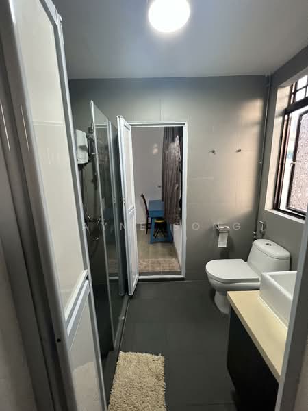 Tembeling Centre Apartment For Sale at S$ 3,299,999 | PropertyGuru Singapore - Bathroom