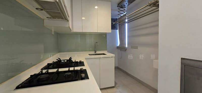 Centro Residences Condominium For Sale at S$ 3,872,000 | PropertyGuru Singapore - Kitchen