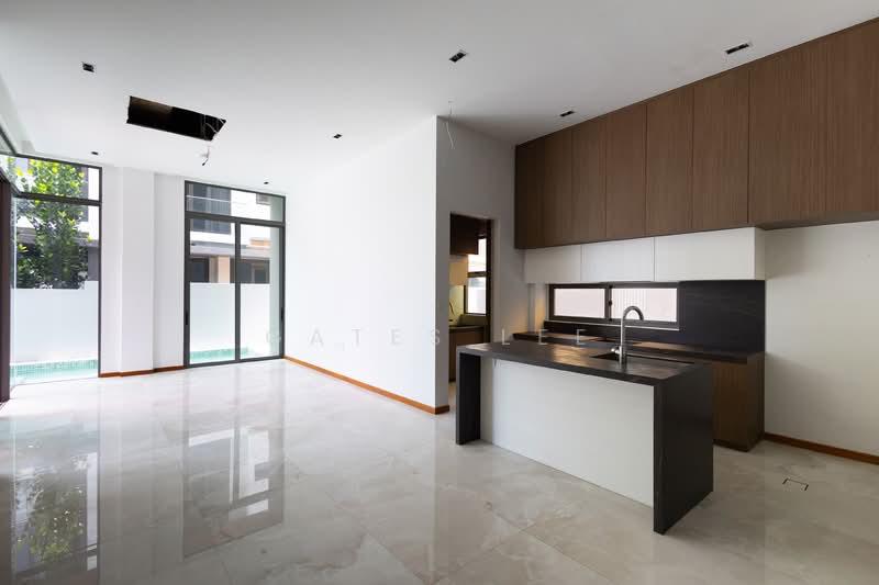 Landed @ East Coast, , 6 Bedrooms, 5,800 sqft, Corner Terrace For Rent, by Gates Lee, 500075676 - Kitchen - PropertyGuru.com.sg