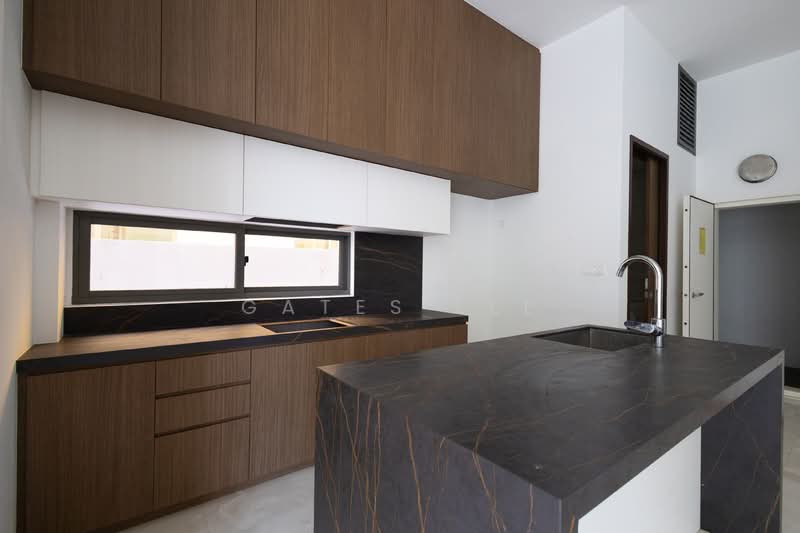 Landed @ East Coast, , 6 Bedrooms, 5,800 sqft, Corner Terrace For Rent, by Gates Lee, 500075676 - Kitchen - PropertyGuru.com.sg