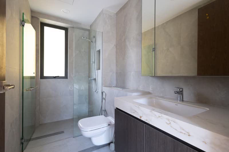 Landed @ East Coast, , 6 Bedrooms, 5,800 sqft, Corner Terrace For Rent, by Gates Lee, 500075676 - Bathroom - PropertyGuru.com.sg