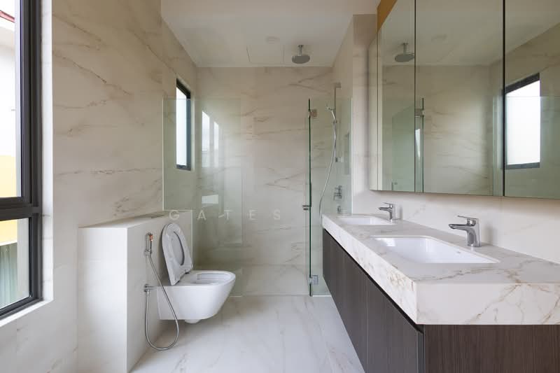 Landed @ East Coast, , 6 Bedrooms, 5,800 sqft, Corner Terrace For Rent, by Gates Lee, 500075676 - Bathroom - PropertyGuru.com.sg