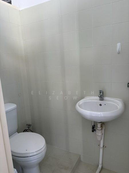 Villa Delle Rose, Taman Nakhoda, 3 Bedrooms, 2,982 sqft, Condominium For Rent, by Elizabeth Seow, 500075683 - Bathroom - PropertyGuru.com.sg