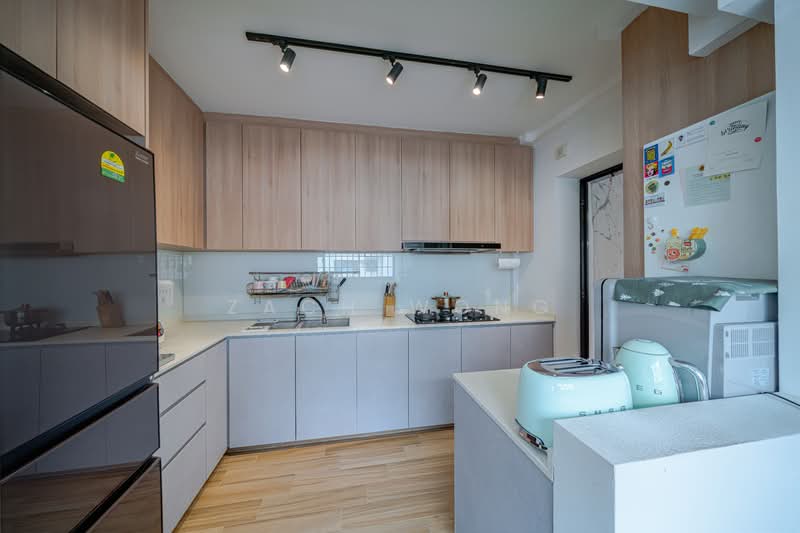 549A Segar Road HDB Flat For Sale at S$ 800,000 | PropertyGuru Singapore - Kitchen