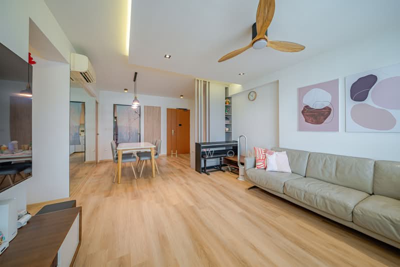 549A Segar Road HDB Flat For Sale at S$ 800,000 | PropertyGuru Singapore - Living Room