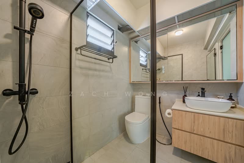 549A Segar Road HDB Flat For Sale at S$ 800,000 | PropertyGuru Singapore - Bathroom