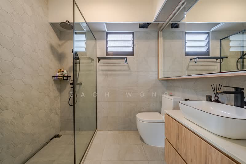 549A Segar Road HDB Flat For Sale at S$ 800,000 | PropertyGuru Singapore - Bathroom