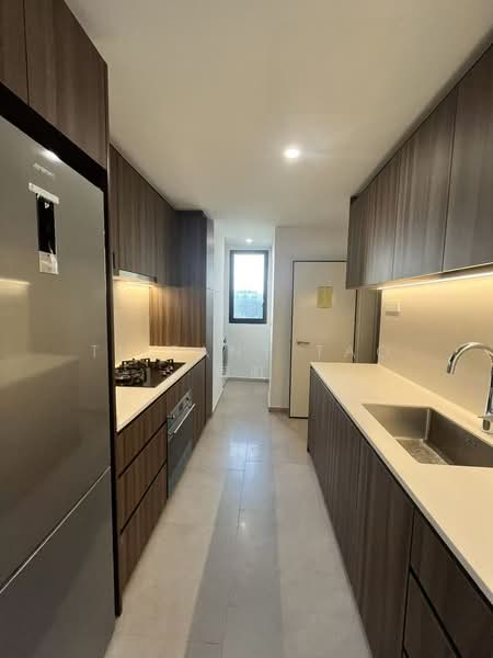 Lentor Modern, 3 Lentor Central, 3 Bedrooms, 1,109 sqft, Condominium For Rent, by Tiffany Tao 陶虹, 500075688 - Kitchen - PropertyGuru.com.sg