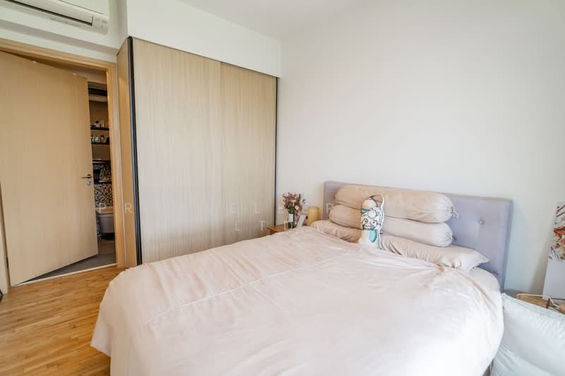 The Antares Condominium For Sale at S$ 1,360,000 | PropertyGuru Singapore - Bedroom