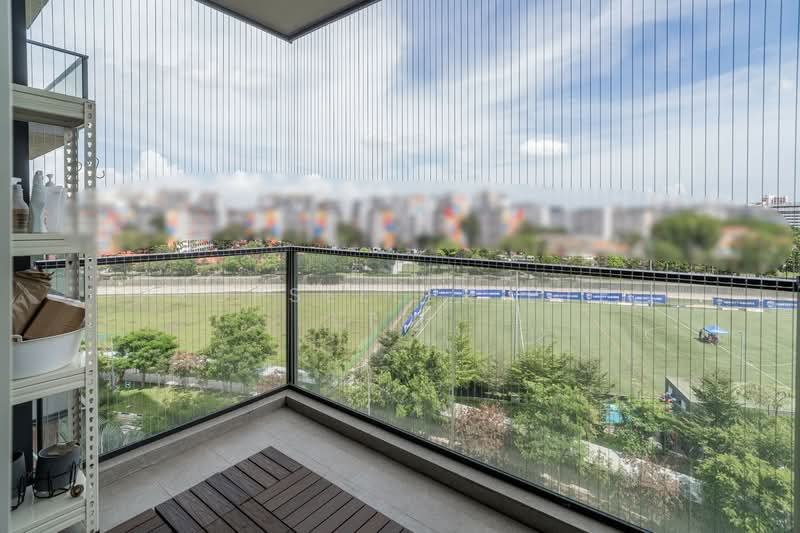 The Antares Condominium For Sale at S$ 1,360,000 | PropertyGuru Singapore - Balcony