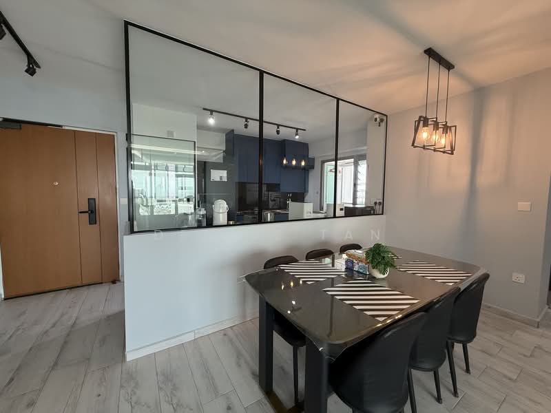 455B Ang Mo Kio Street 44 HDB Flat For Sale at S$ 1,320,000 | PropertyGuru Singapore - Dining Room