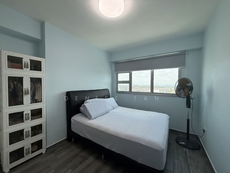 455B Ang Mo Kio Street 44 HDB Flat For Sale at S$ 1,320,000 | PropertyGuru Singapore - Bedroom