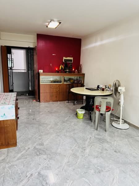 28 Ghim Moh Link, 28 Ghim Moh Link, 3 Bedrooms, 930 sqft, HDB Flat For Sale, by Derrick Ang, 500075698 - Living Room - PropertyGuru.com.sg