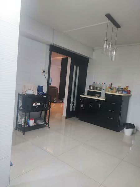 710 Pasir Ris Street 72, 710 Pasir Ris Street 72, 4 Bedrooms, 1,600 sqft, HDB Flat For Rent, by Stan Sukhwant, 500075709 - Kitchen - PropertyGuru.com.sg