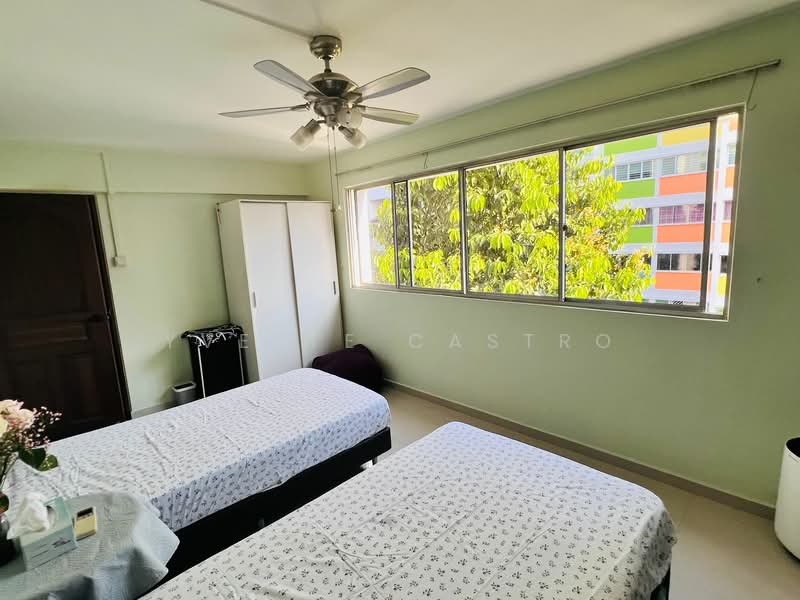 644 Yishun Street 61 HDB Flat For Sale at S$ 695,000 | PropertyGuru Singapore - Common Bedroom 1