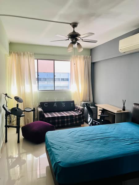 644 Yishun Street 61 HDB Flat For Sale at S$ 695,000 | PropertyGuru Singapore - Common Bedroom 2