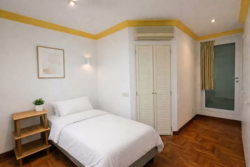 Begonia Drive, , 4 Bedrooms, 4,300 sqft, Semi-Detached House For Rent, by Natalie Hon, 500075722 - Bedroom - PropertyGuru.com.sg