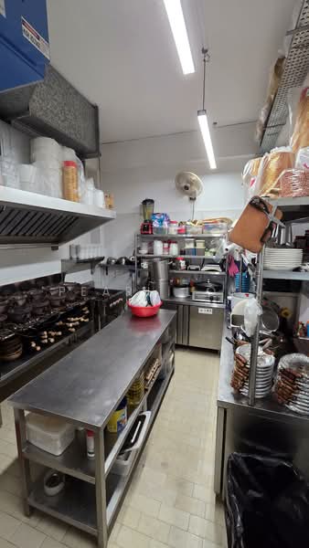 631 Bedok Reservoir Road, Bedok / Upper East Coast, 1,636 sqft, Shop / Shophouse For Sale, by Pearl Lok, 500075724 - Kitchen - CommercialGuru.com.sg