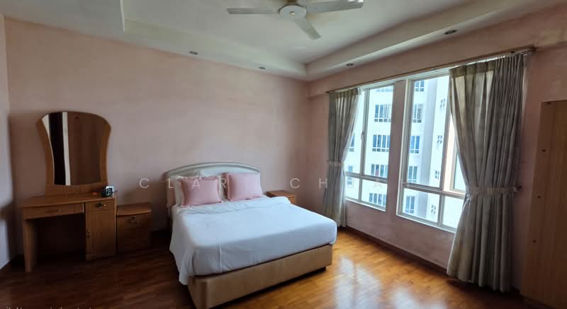 Northoaks Condominium For Sale at S$ 1,180,000 | PropertyGuru Singapore - Master Bedroom