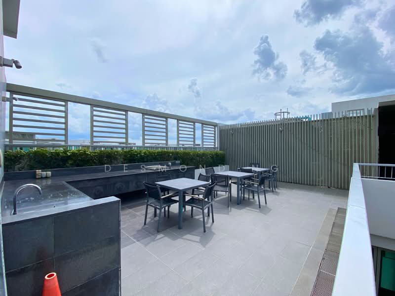 Ripple Bay Condominium For Sale at S$ 1,380,000 | PropertyGuru Singapore - Rooftop BBQ Pit