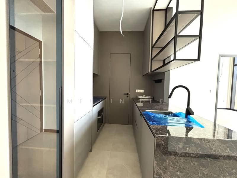 Perfect Ten, 323 Bukit Timah Road, 2 Bedrooms, 753 sqft, Condominium For Rent, by Melvin Lee, 500075752 - Kitchen - PropertyGuru.com.sg