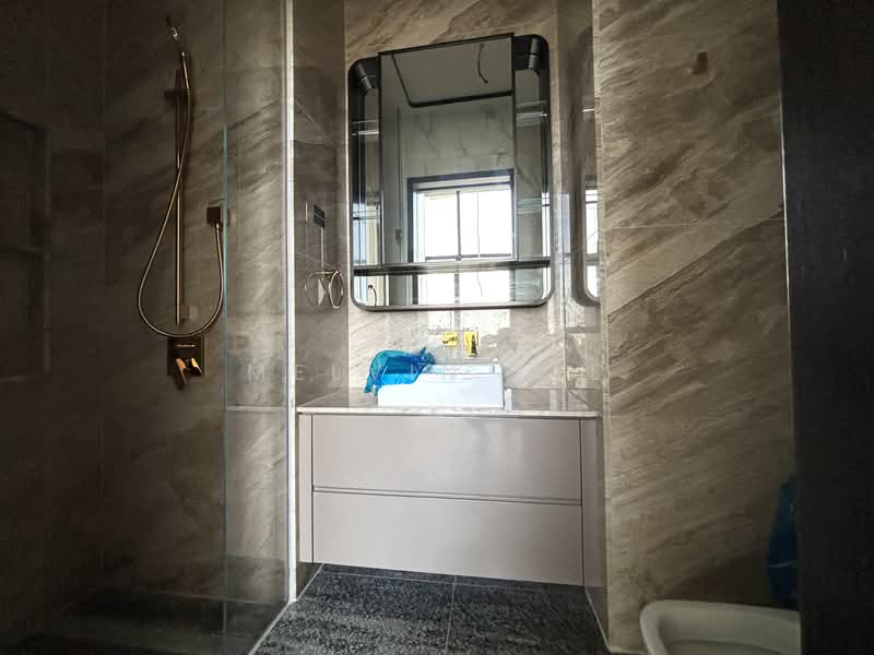 Perfect Ten, 323 Bukit Timah Road, 2 Bedrooms, 753 sqft, Condominium For Rent, by Melvin Lee, 500075752 - Bathroom - PropertyGuru.com.sg