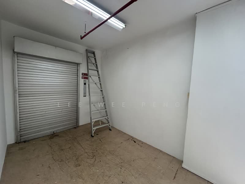 Sharely Warehouse, 51 Tannery Lane, 1,377 sqft, Light Industrial (B1) For Sale, by Lee Wee Peng, 500075755 - Interior - CommercialGuru.com.sg