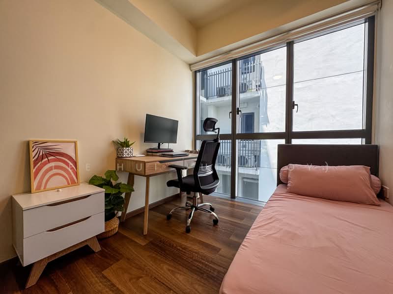 The Gazania Condominium For Sale at S$ 2,290,000 | PropertyGuru Singapore - Bedroom