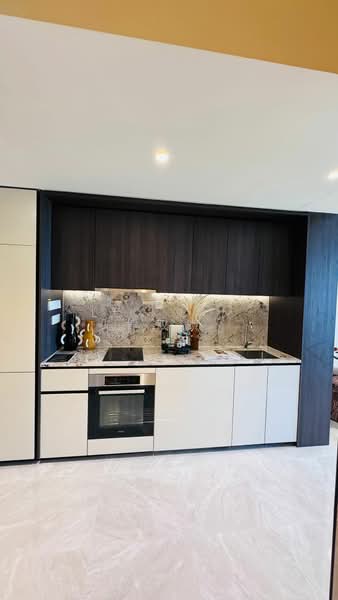 Tembusu Grand Condominium For Sale at S$ 1,409,000 | PropertyGuru Singapore - Kitchen