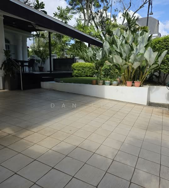Braddell Heights Estate, Matlock Rise, 6 Bedrooms, 5,500 sqft, Bungalow House For Sale, by Dan Lim, 500075788 - Exterior - PropertyGuru.com.sg