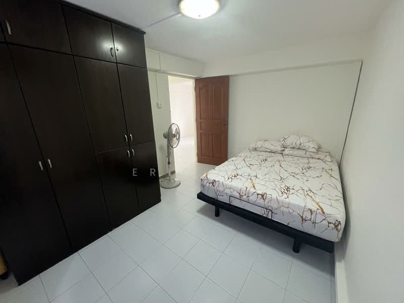 82 Whampoa Drive HDB Flat For Sale at S$ 400,000 | PropertyGuru Singapore - Bedroom