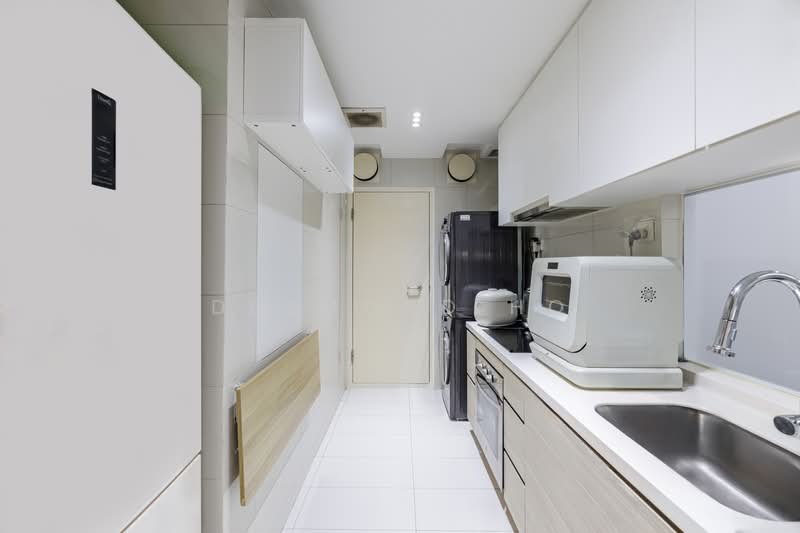 Austville Residences Executive Condominium For Sale at S$ 1,100,000 | PropertyGuru Singapore - Kitchen