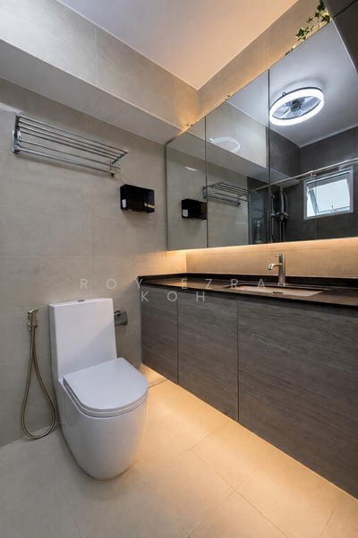 76A Redhill Road HDB Flat For Sale at S$ 1,100,000 | PropertyGuru Singapore - Bathroom