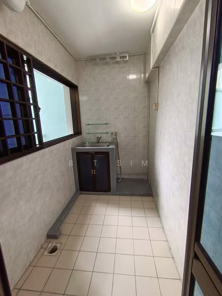 670 Woodlands Drive 71, 670 Woodlands Drive 71, 3 Bedrooms, 1,399 sqft, HDB Flat For Sale, by B T Sim, 500075844 - Laundry Balcony - PropertyGuru.com.sg