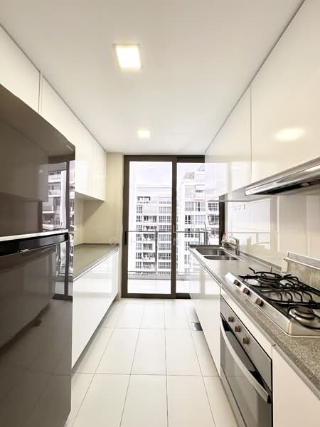 Kovan Regency Condominium For Sale at S$ 2,560,000 | PropertyGuru Singapore - Kitchen