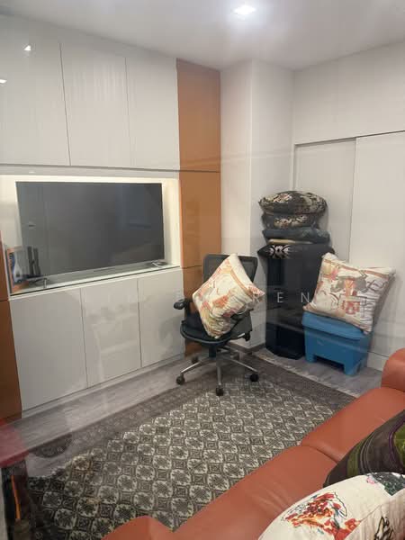 Redhill Forum, 16 Jalan Kilang Timor, 1,044 sqft, Light Industrial (B1) For Sale, by Lim Darren, 500075853 - Interior - CommercialGuru.com.sg