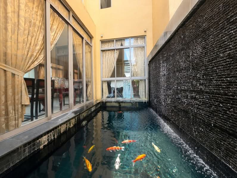 ❤️GIANT⚡️Rare Semi-D at Farleigh Avenue w Pool & Attic Semi-Detached House For Sale at S$ 8,800,000 | PropertyGuru Singapore - Exterior