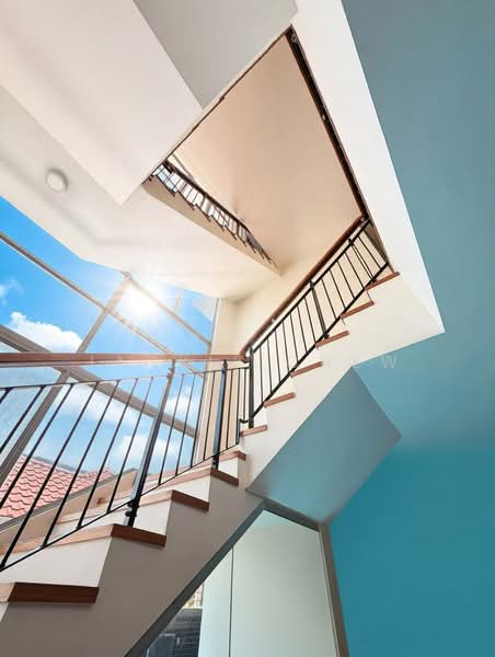 ❤️GIANT⚡️Rare Semi-D at Farleigh Avenue w Pool & Attic Semi-Detached House For Sale at S$ 8,800,000 | PropertyGuru Singapore - Interior