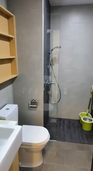 The Interweave, 21 Kim Keat Road, 2 Bedrooms, 721 sqft, Condominium For Rent, by Dickson Lee 李鼎盛, 500075885 - Bathroom - PropertyGuru.com.sg