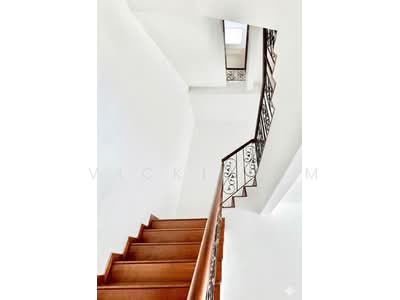 For Sale - D16. Freehold Semi D. Looks New.