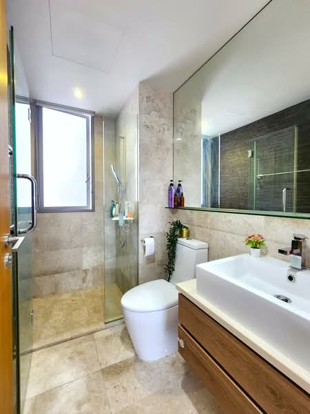 Seastrand Condominium For Sale at S$ 1,680,000 | PropertyGuru Singapore - Bathroom