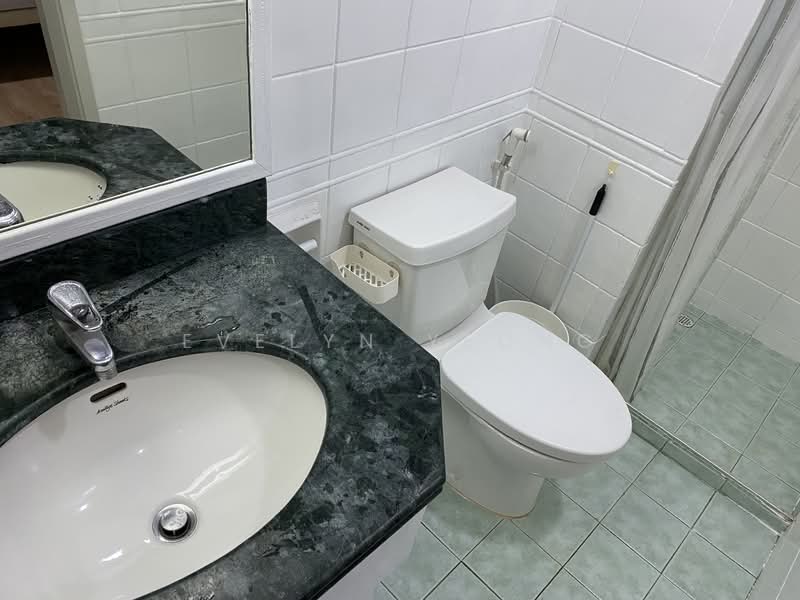 Changi Court, 708 Upper Changi Road East, Room Rental, 180 sqft, Condominium For Rent, by Evelyn Yeong, 500075930 - Bathroom - PropertyGuru.com.sg