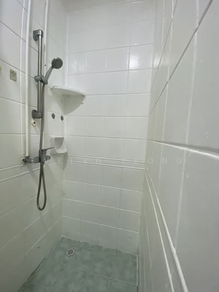 Changi Court, 708 Upper Changi Road East, Room Rental, 180 sqft, Condominium For Rent, by Evelyn Yeong, 500075930 - Bathroom - PropertyGuru.com.sg