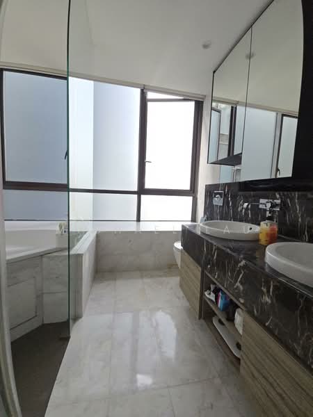 Meier Suites Apartment For Sale at S$ 4,380,000 | PropertyGuru Singapore - Bathroom