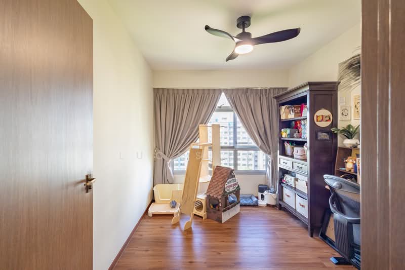 876A Tampines Avenue 8 HDB Flat For Sale at S$ 1,000,000 | PropertyGuru Singapore - Study